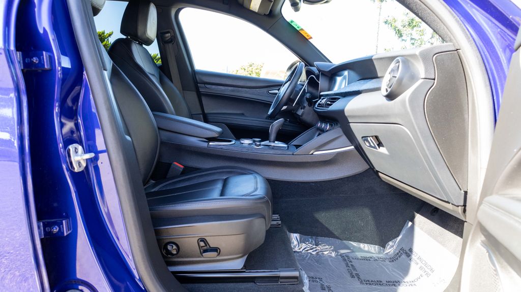 Used 2022 Alfa Romeo Stelvio Sprint 4D Sport Utility