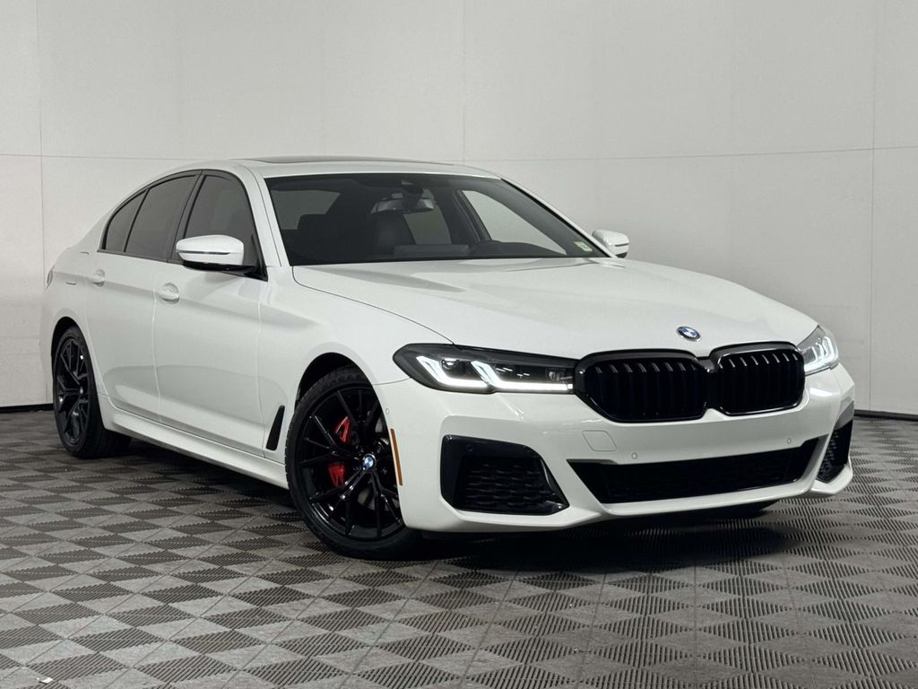 Alpine White 2023 BMW 5 Series Sedan All-Wheel Drive 8-Speed Automatic