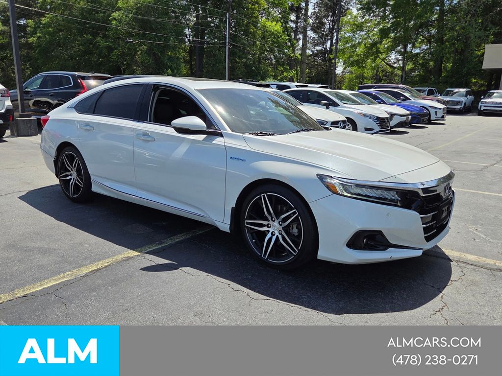Used 2022 White Honda Touring image 16