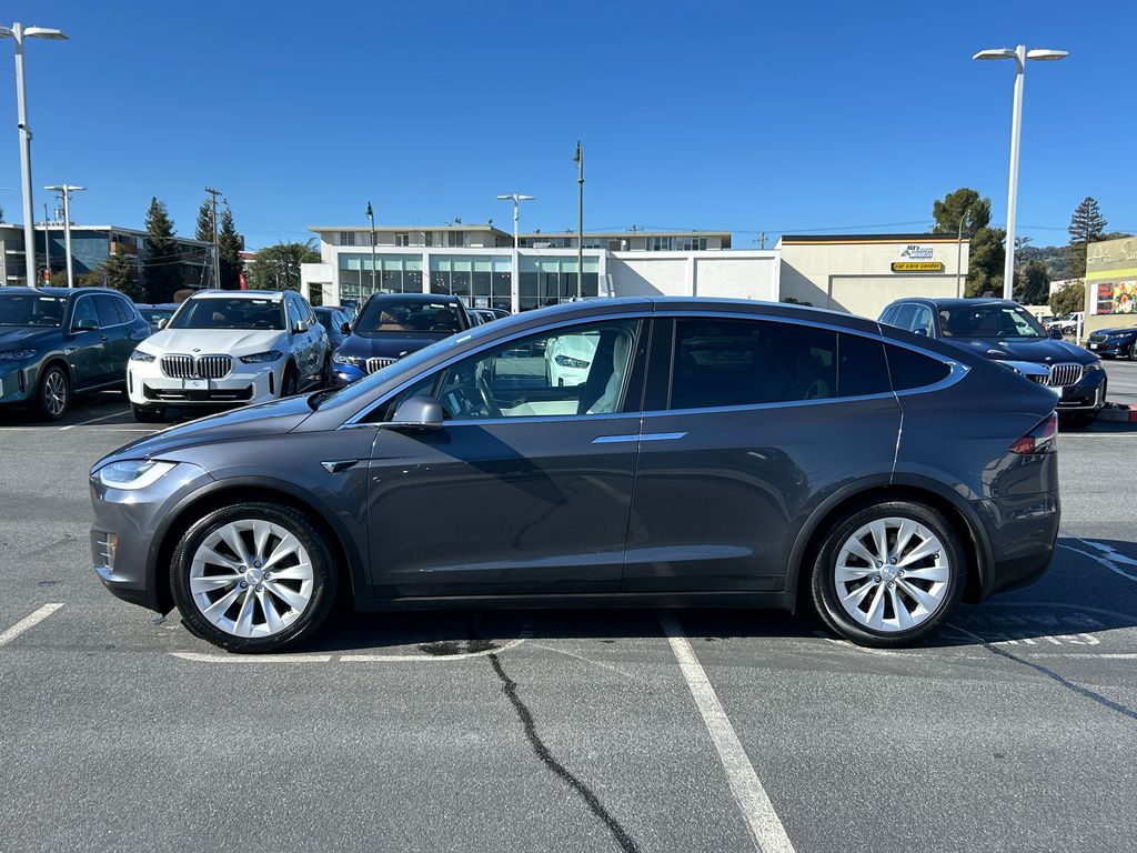 2018 Tesla Model X 75D 2