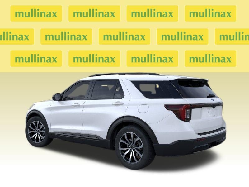 2026 Star White Metallic Tri-Coat Ford Explorer ST-Line RWD SUV