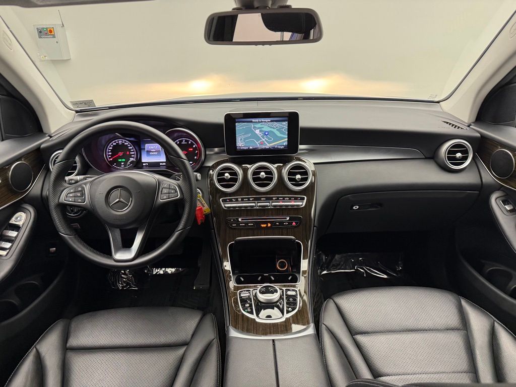Thumbnail: 2017 Mercedes-Benz GLC - 25