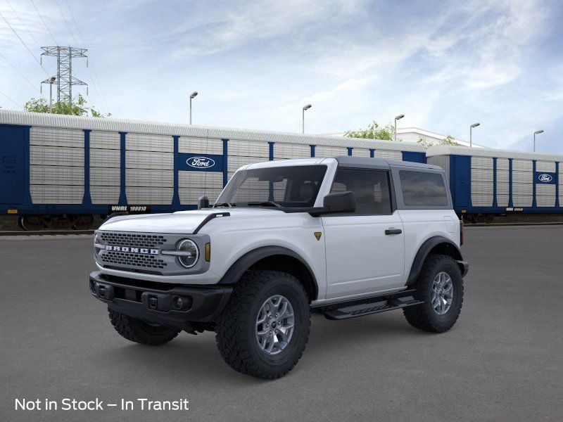 Oxford White 2025 Ford Bronco Badlands 2-Door 4WD SUV / Crossover Four-Wheel Drive Automatic