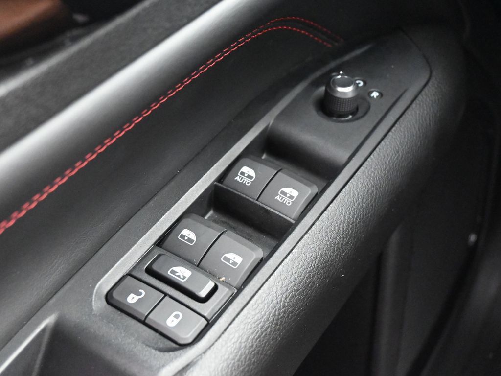 Used 2022 Sting-Gray Clearcoat Jeep Trailhawk image 15