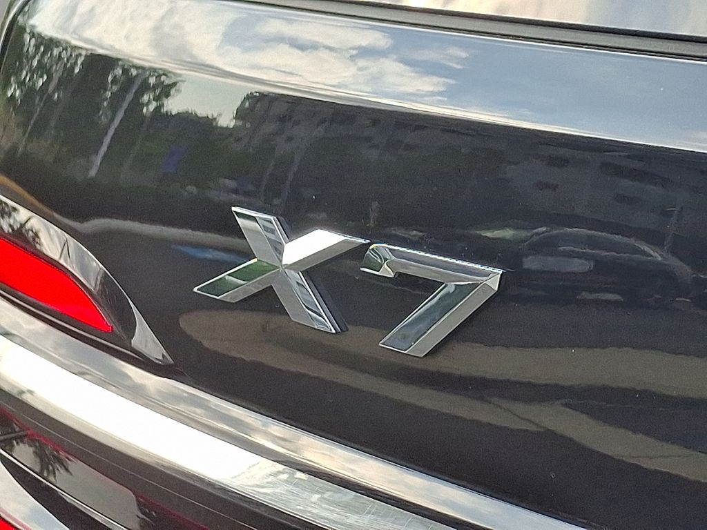 Thumbnail: 2023 BMW X7 - 29