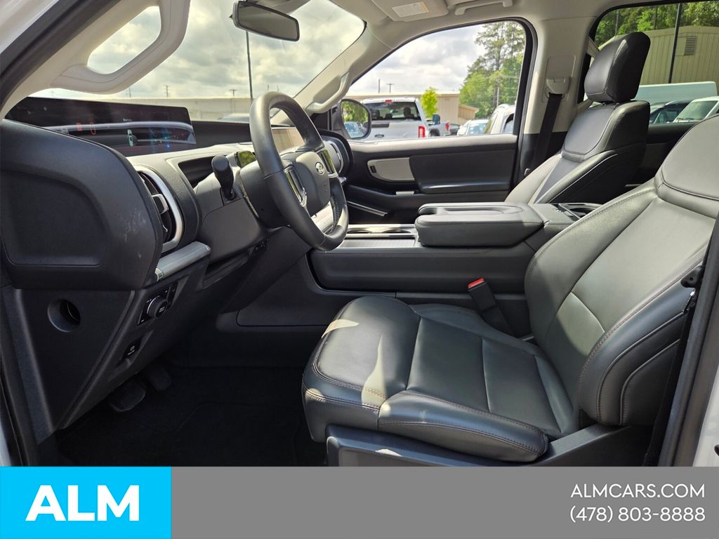 Used 2025 White Ford Active image 4
