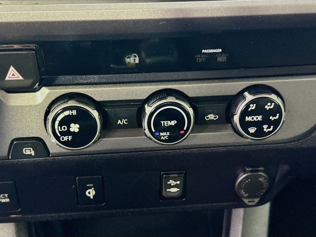 Used Car 2017 Toyota Tacoma  For Sale Under $25,000 In Austin, Texas