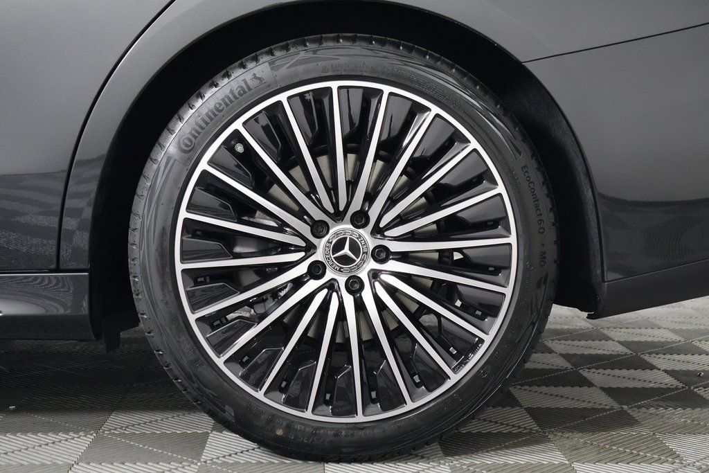 Thumbnail: 2026 Mercedes-Benz E-Class - 10