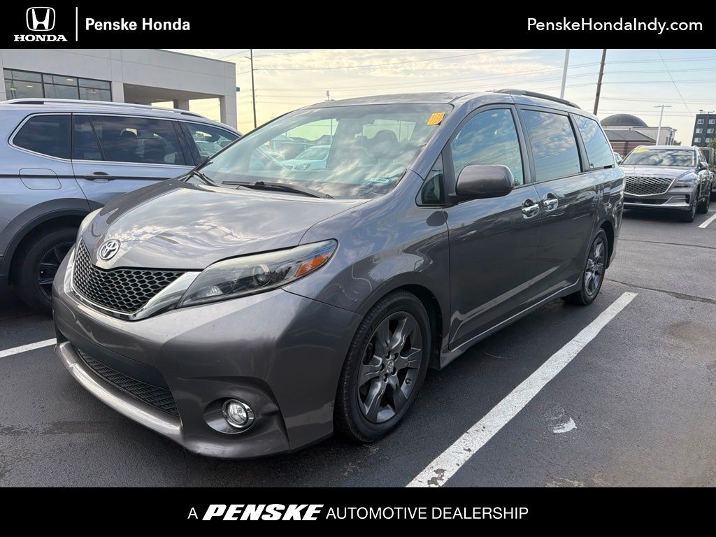 2015 Toyota Sienna SE -
                  Indianapolis, IN