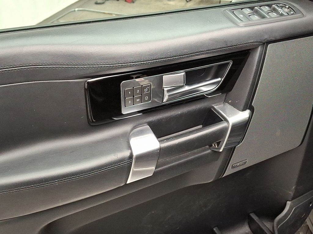 2016 Land Rover LR4 HSE 12