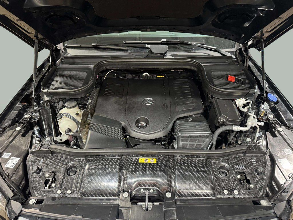 Used 2025 Black Mercedes-Benz GLS 450 image 31