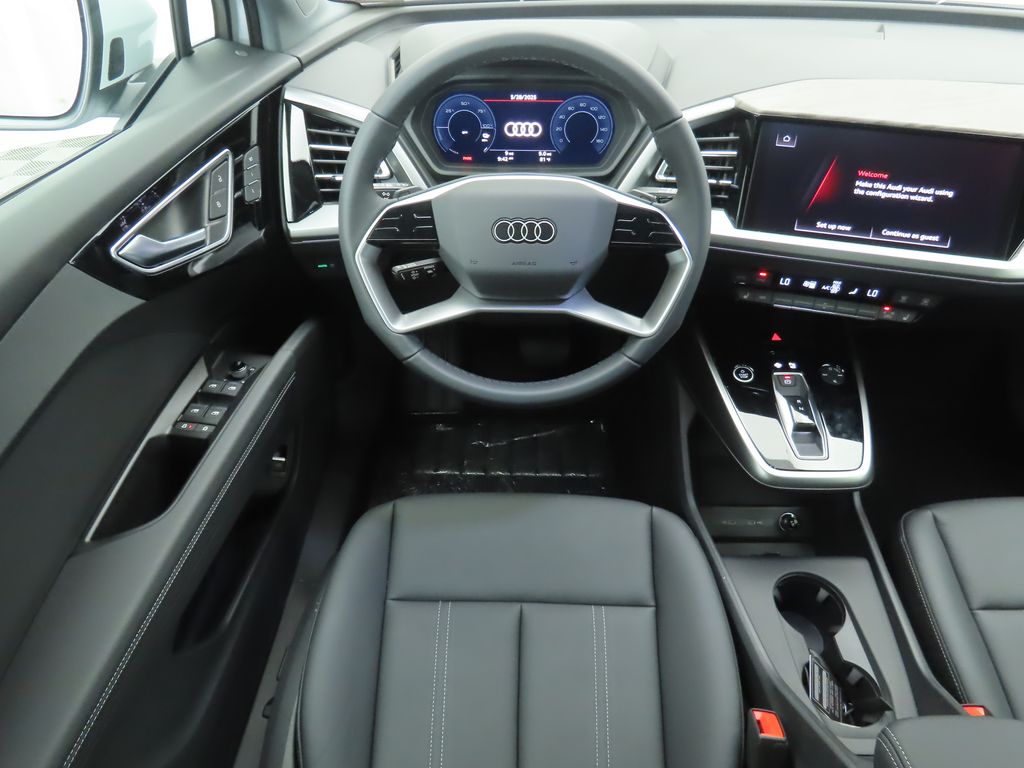 2025 Audi Q4 e-tron  10