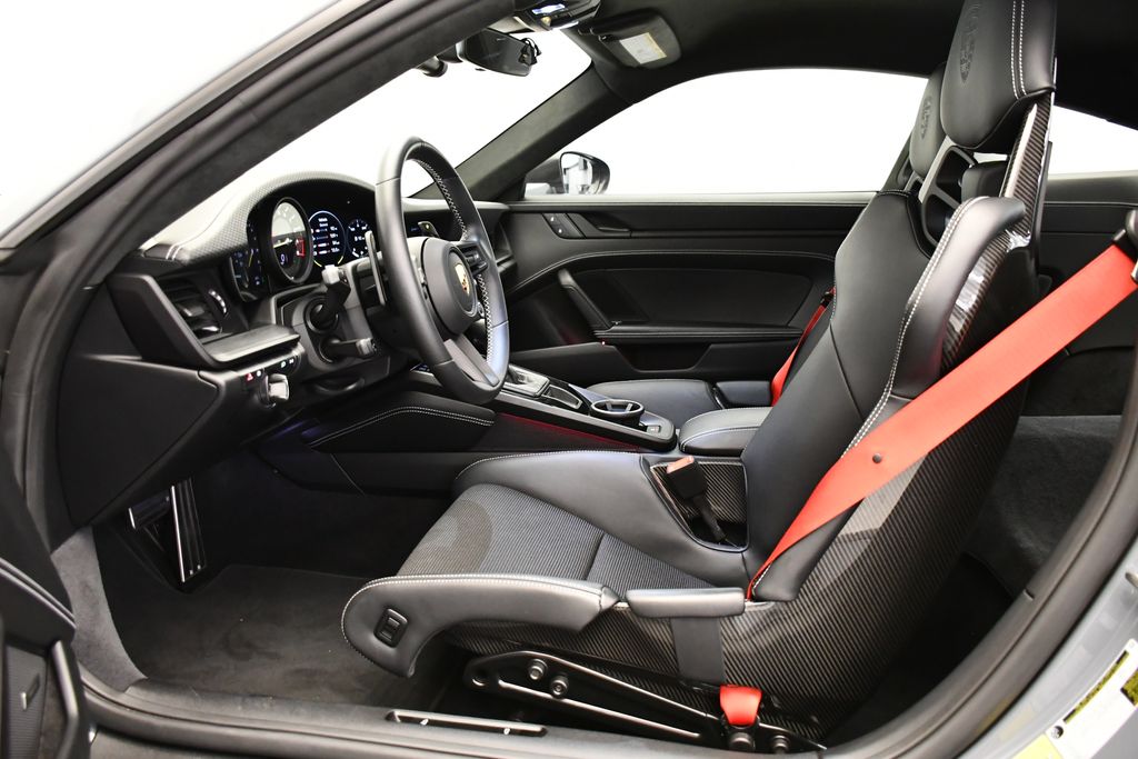 Thumbnail: 2024 Porsche 911 - 5