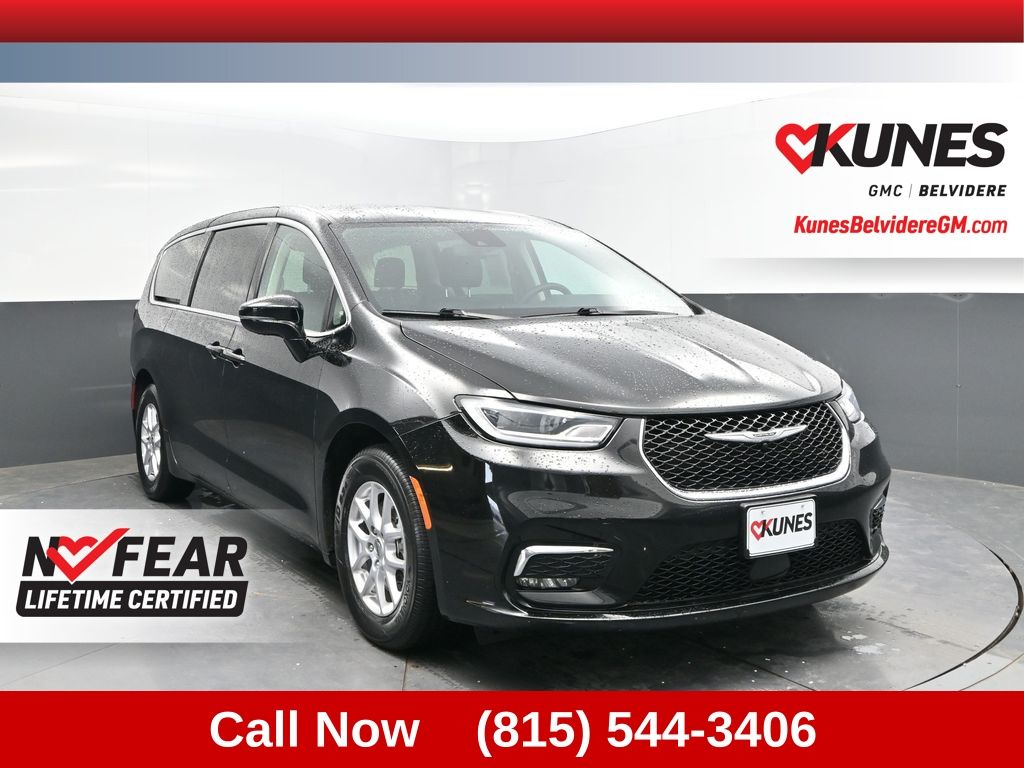 2024 Chrysler Pacifica Touring L