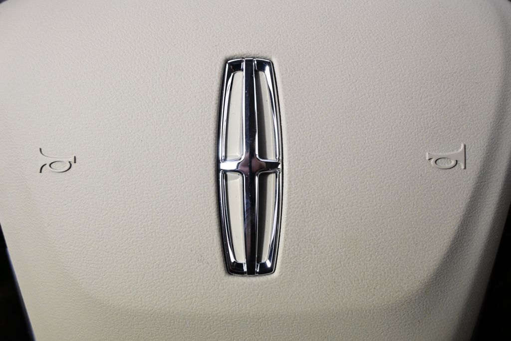 New 2026 Red Lincoln Premiere image 37