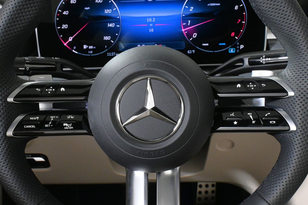 Thumbnail: 2026 Mercedes-Benz CLE - 26