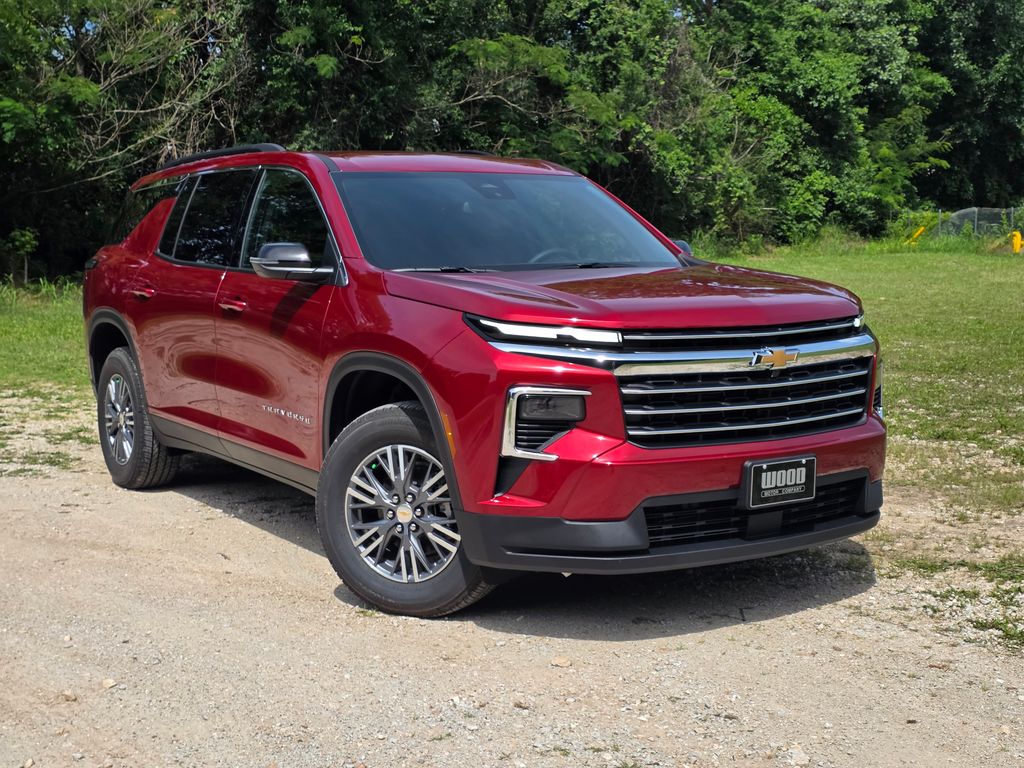Radiant Red Tintcoat 2026 Chevrolet Traverse LT AWD SUV / Crossover Four-Wheel Drive 8-Speed Automatic