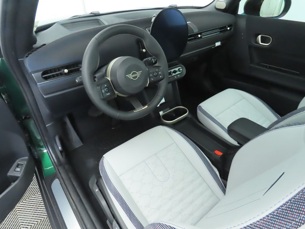 Thumbnail: 2026 MINI Cooper - 10