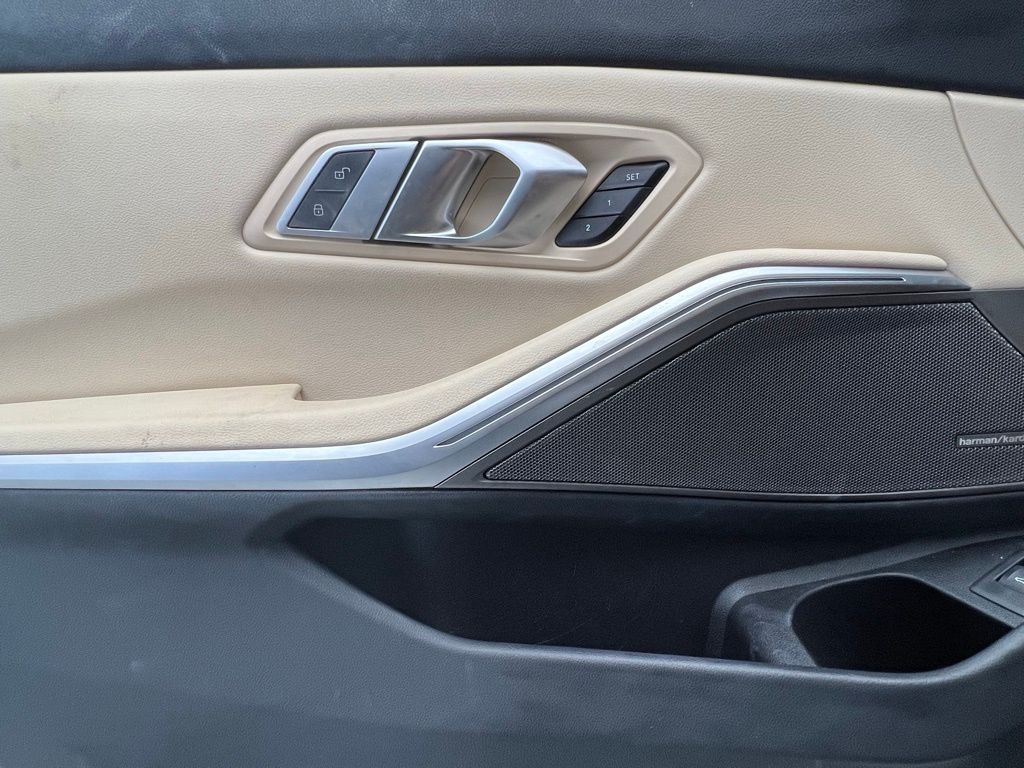 2023 BMW 3 Series 330i 22