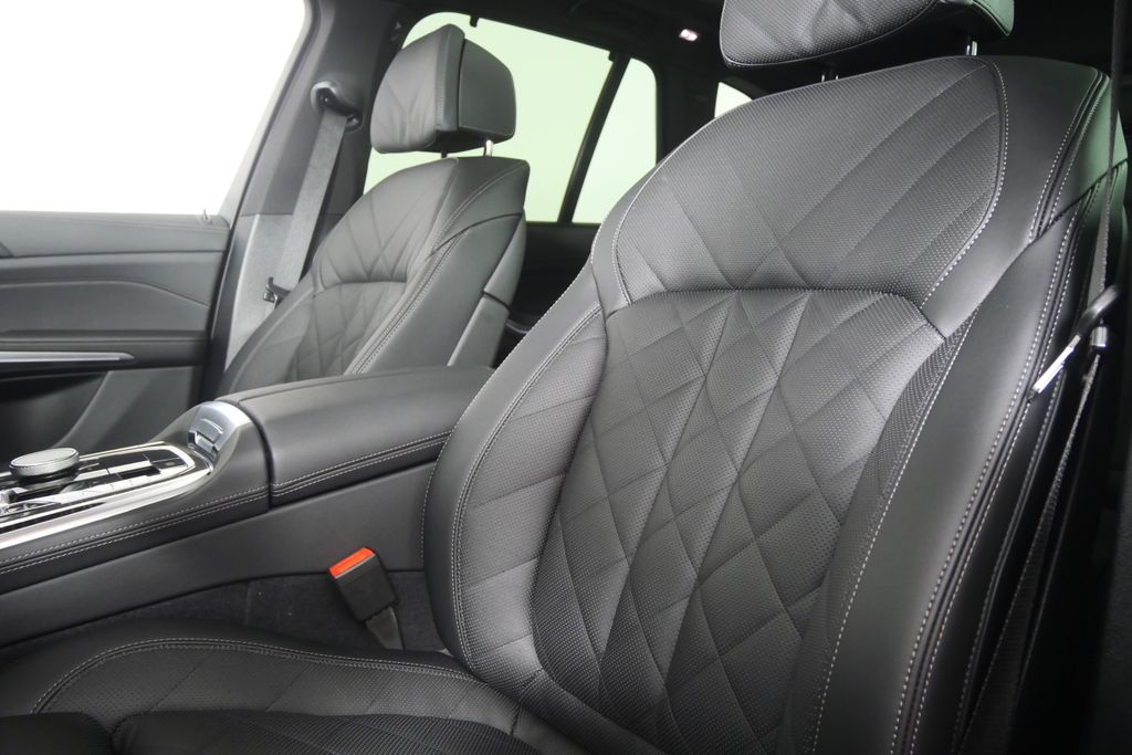 Thumbnail: 2026 BMW X5 - 10