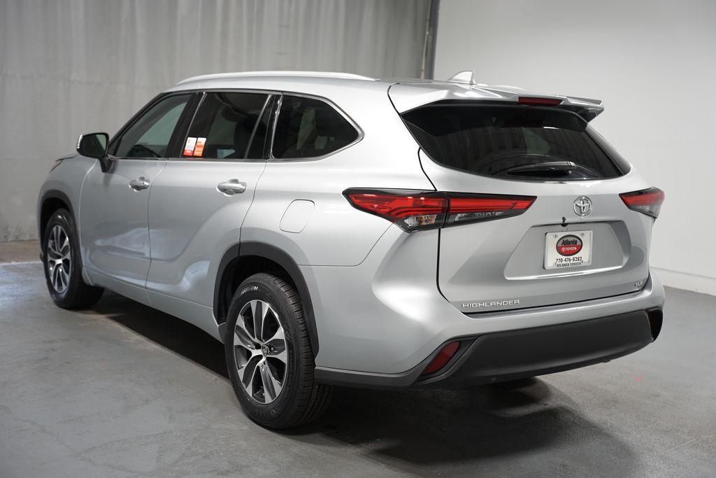 2022 Toyota Highlander XLE 6