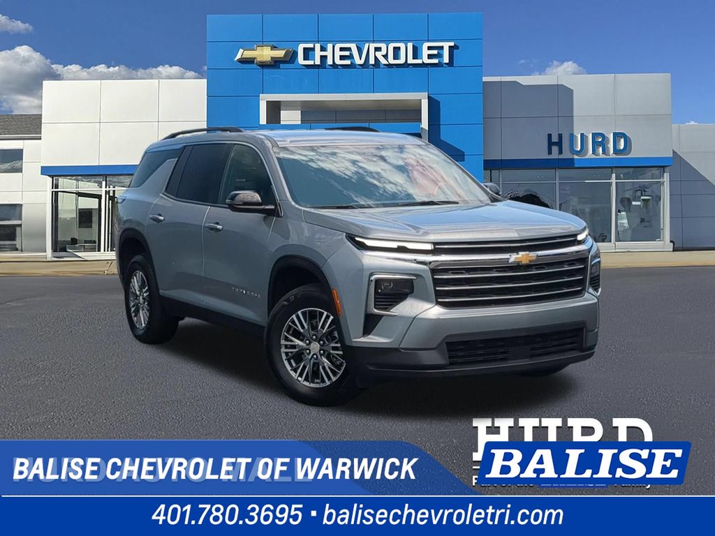 Sterling Gray Metallic 2025 Chevrolet Traverse SUV / Crossover Four-Wheel Drive 8-Speed Automatic