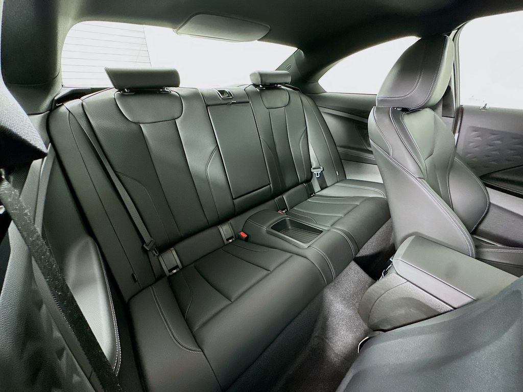 Thumbnail: 2025 BMW 2 Series - 27