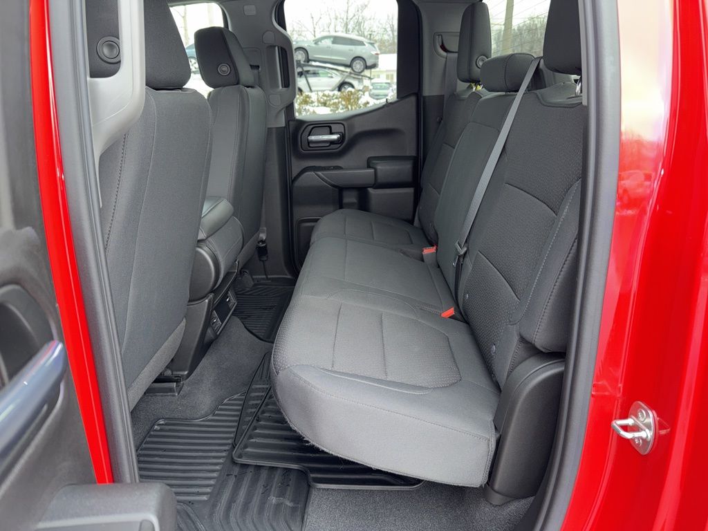 Thumbnail: 2020 Chevrolet Silverado 1500 - 17