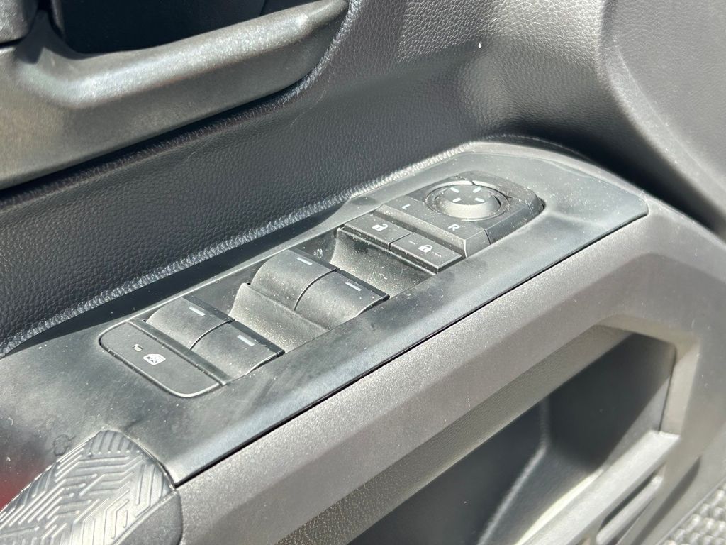 Used 2025 Toyota Tacoma Hybrid Truck