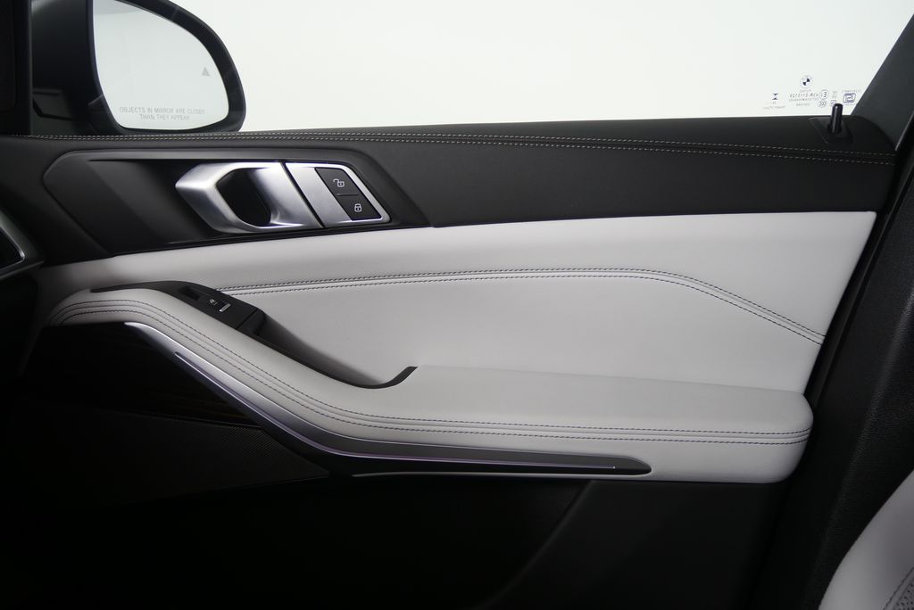 Thumbnail: 2025 BMW X5 - 26