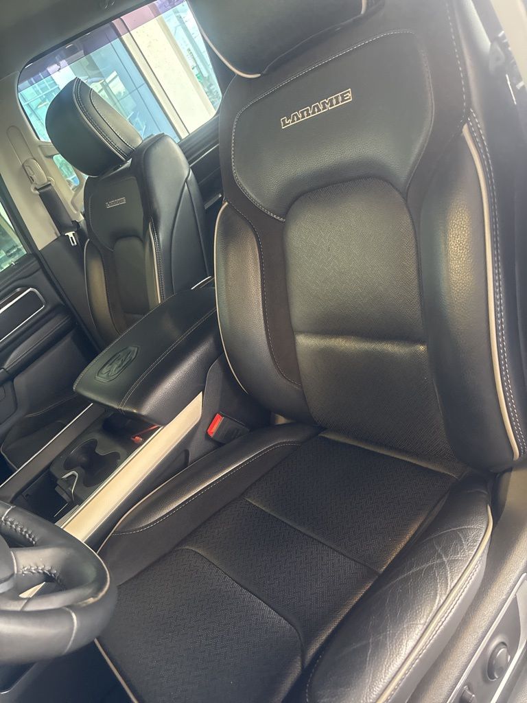 Used 2022 Billet Silver Metallic Clearcoat Ram Laramie image 3