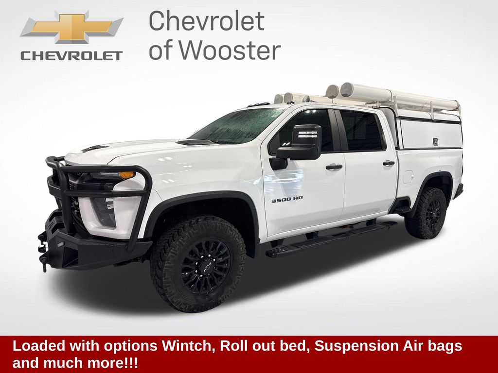 Summit White 2022 Chevrolet Silverado 3500HD Pickup Truck Four-Wheel Drive 6-Speed Automatic