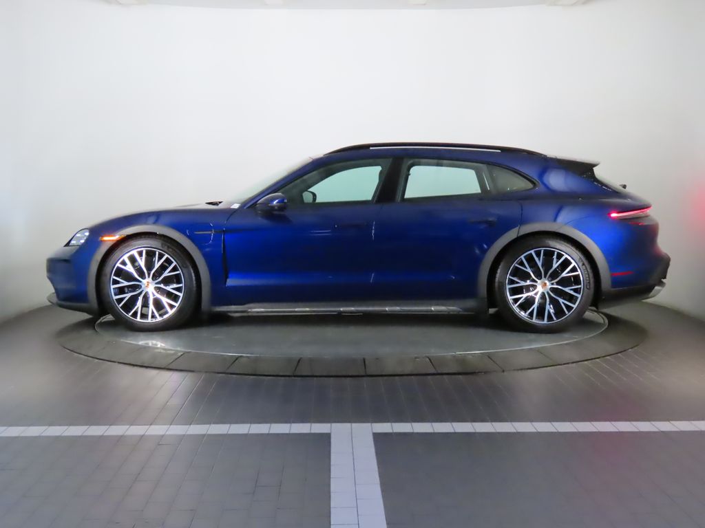 Thumbnail: 2025 Porsche Taycan - 2