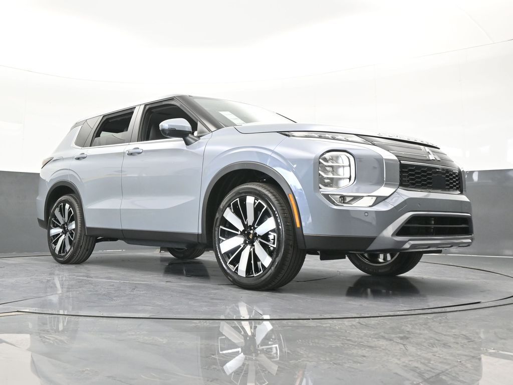 New 2026 Gray Mitsubishi SE image 73