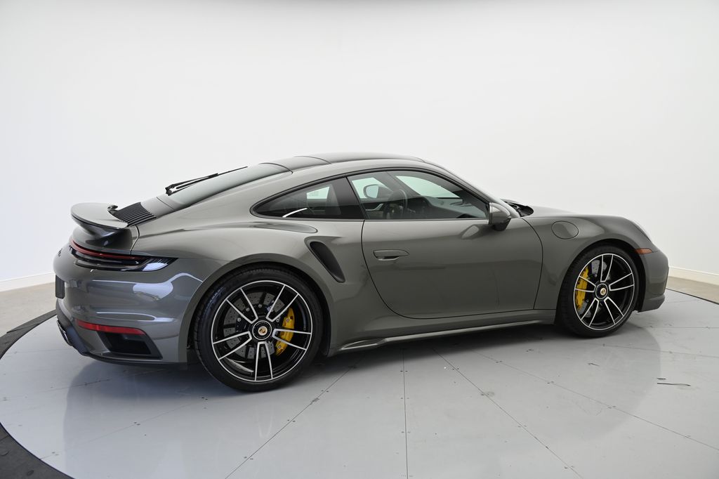 2021 Porsche 911 Turbo S 4