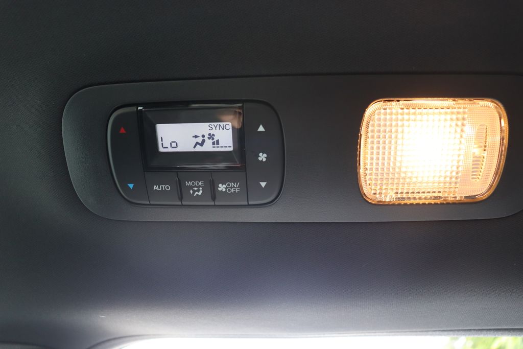 Thumbnail: 2026 Honda Odyssey - 16