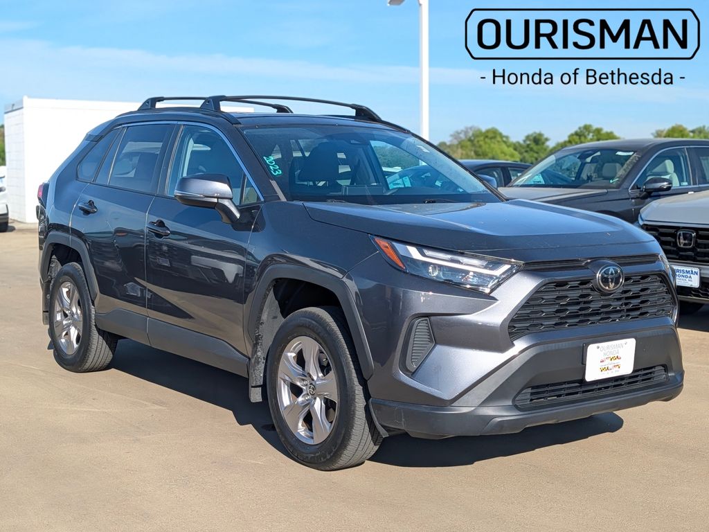 2023 Toyota RAV4 XLE
