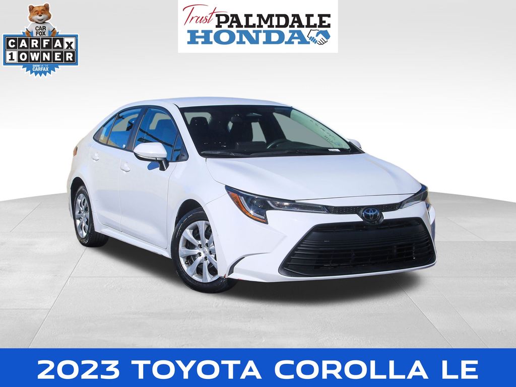 2023 Toyota Corolla LE's photo
