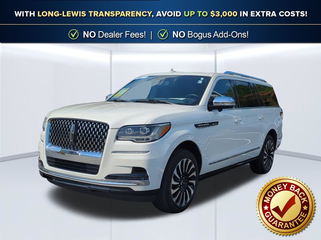 Pristine White Metallic Tri-Coat 2024 Lincoln Navigator SUV / Crossover Four-Wheel Drive Automatic