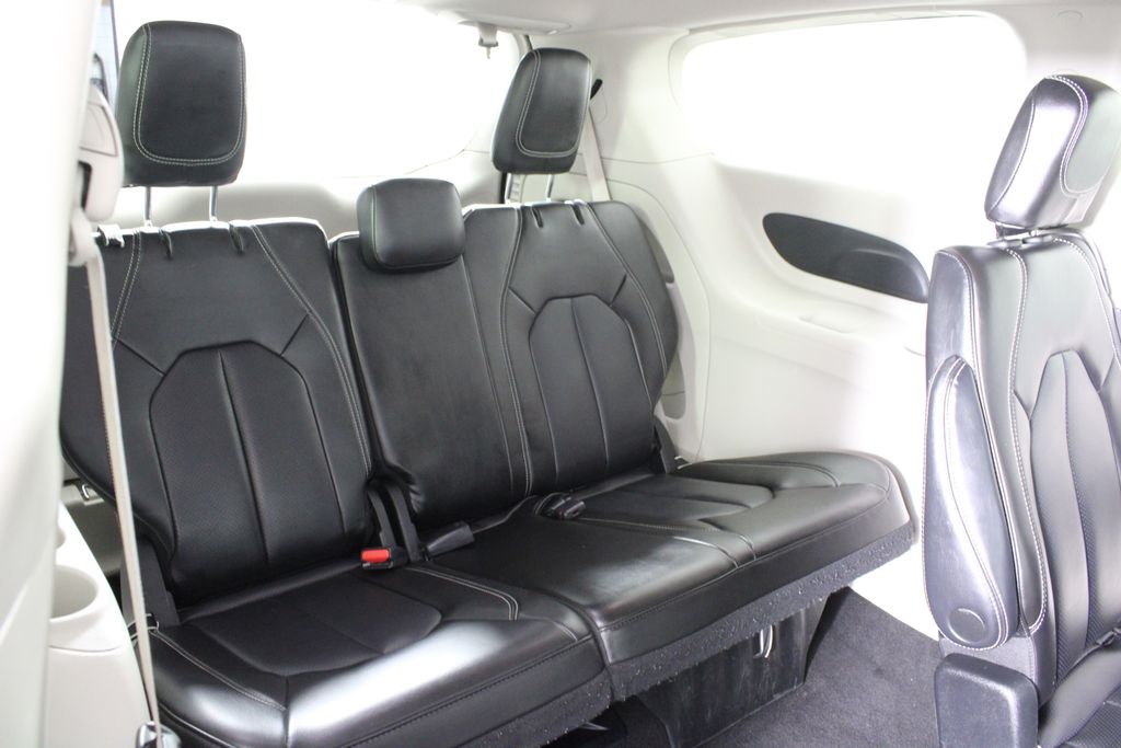 Used 2023 Chrysler Pacifica for sale in 