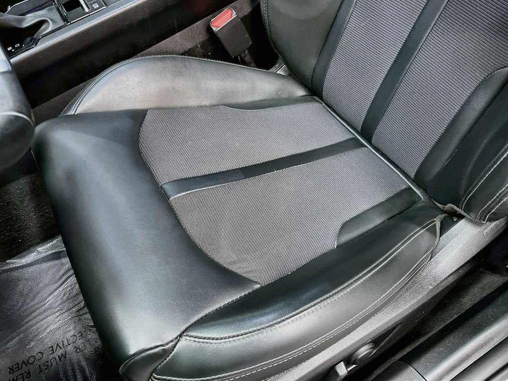 Used 2024 Wolf Gray Kia GT-Line image 20