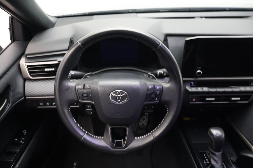 Thumbnail: 2025 Toyota Camry - 23