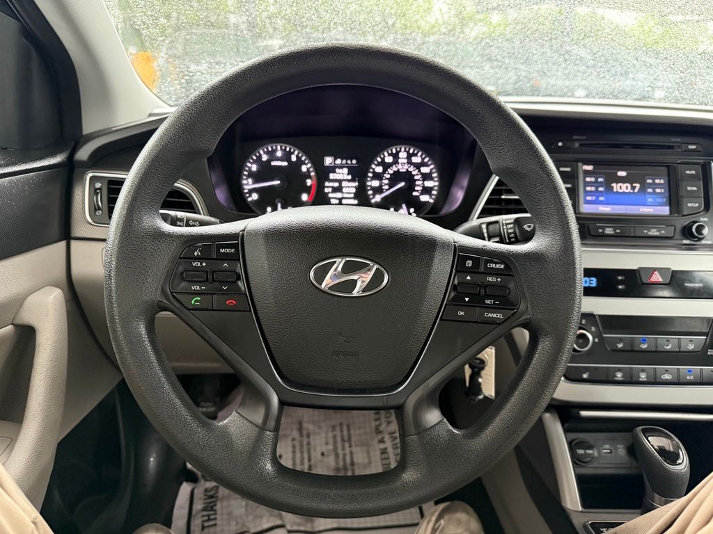 Thumbnail: 2015 Hyundai Sonata - 16
