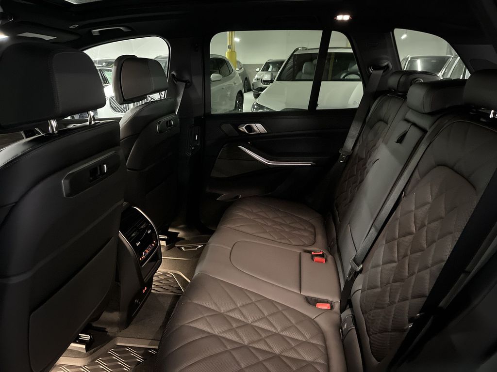 Thumbnail: 2026 BMW X5 - 23