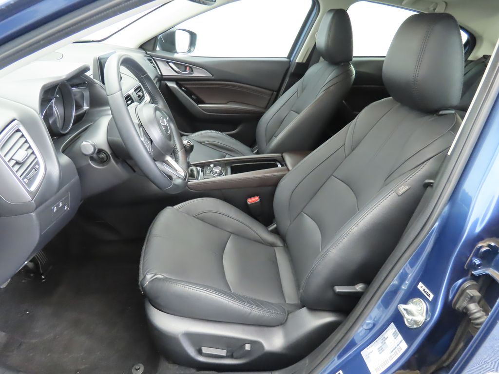 Thumbnail: 2018 Mazda Mazda3 - 19