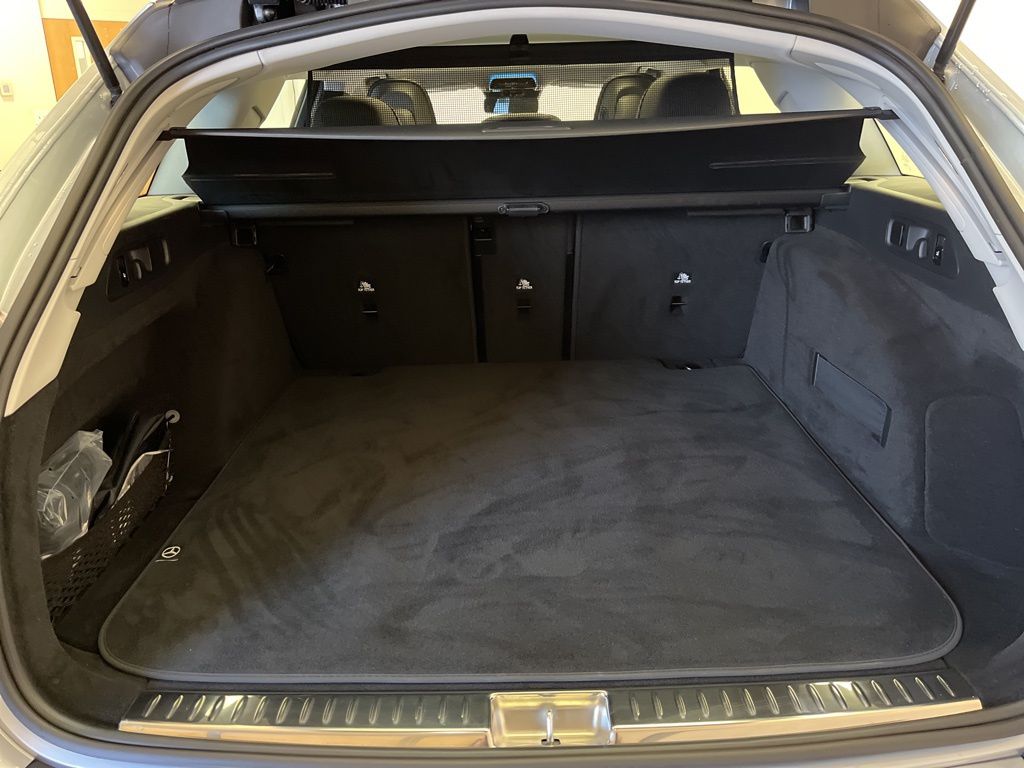 Thumbnail: 2025 Mercedes-Benz E-Class - 27