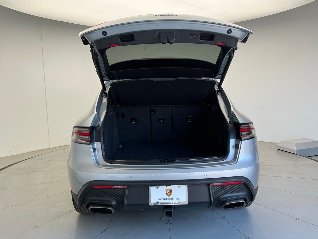 2022 Porsche Macan  20