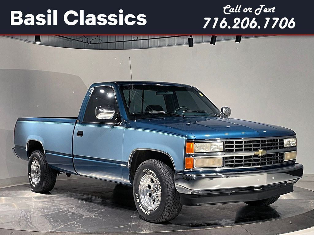 1992 Chevrolet C/K 1500 Pickup Truck 5-Speed Manual