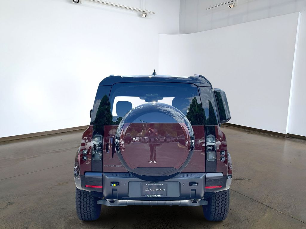 New 2026 Red Land Rover X-Dynamic SE image 5