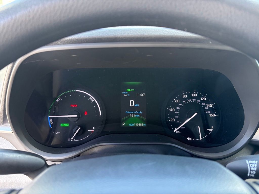 2023 Toyota Sienna LE